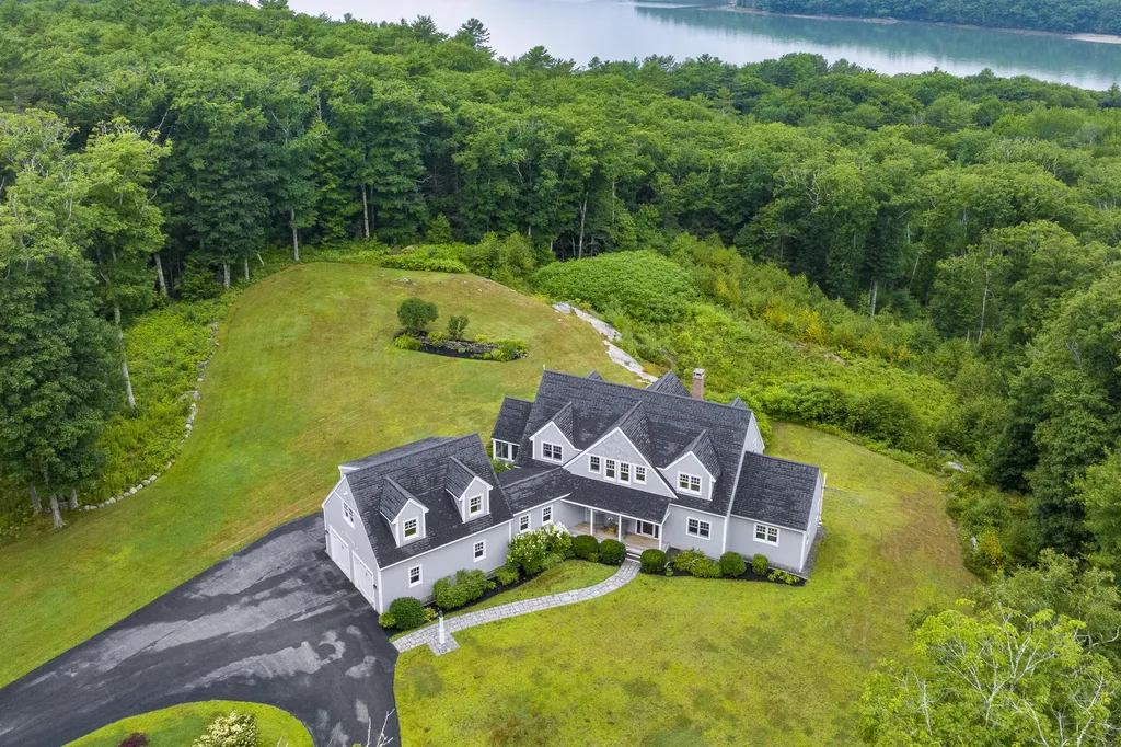45 Prentiss Cove Road South Bristol ME 04573