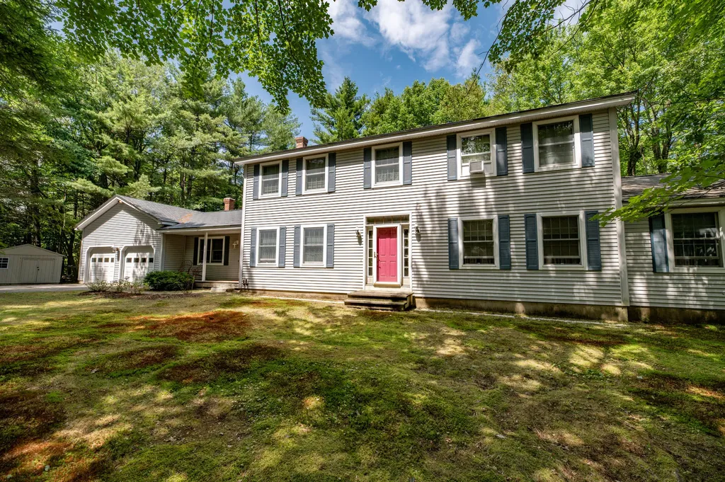 31 Gilbert Drive Manchester ME 04351