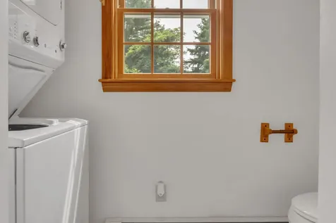 12 Harrison Circle Auburn ME 04210
