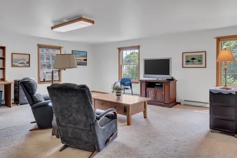 12 Harrison Circle Auburn ME 04210