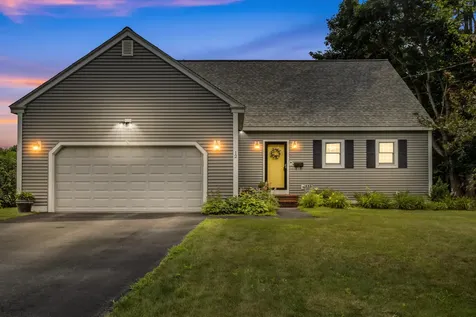 12 Harrison Circle Auburn ME 04210