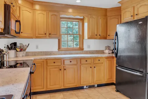 12 Harrison Circle Auburn ME 04210