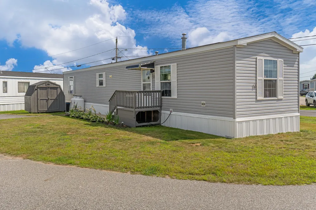 53 Scarponi Drive Brunswick ME 04011