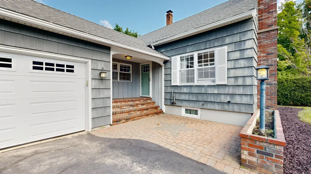 20 Shank Street Lewiston ME 04240