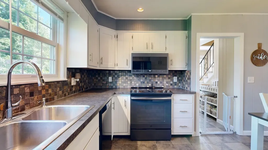20 Shank Street Lewiston ME 04240