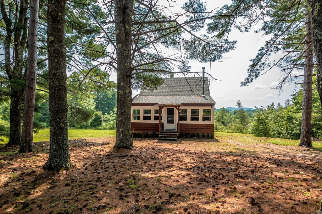 270 Hampshire Road Brownfield ME 04010