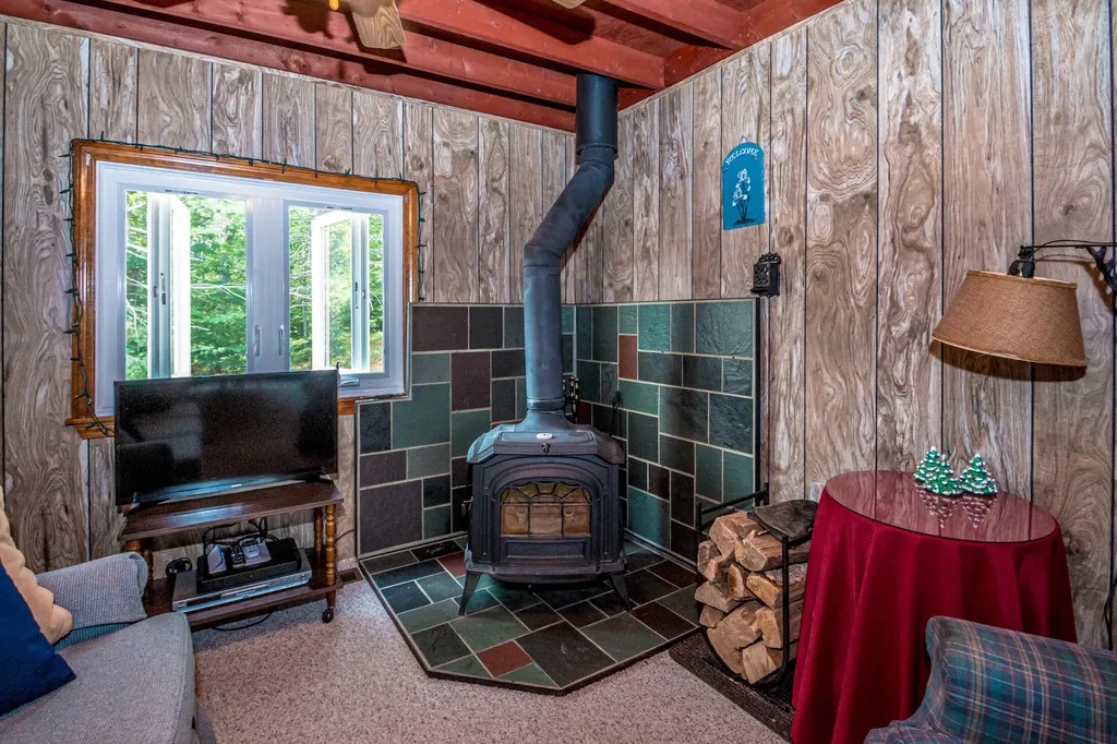 270 Hampshire Road Brownfield ME 04010