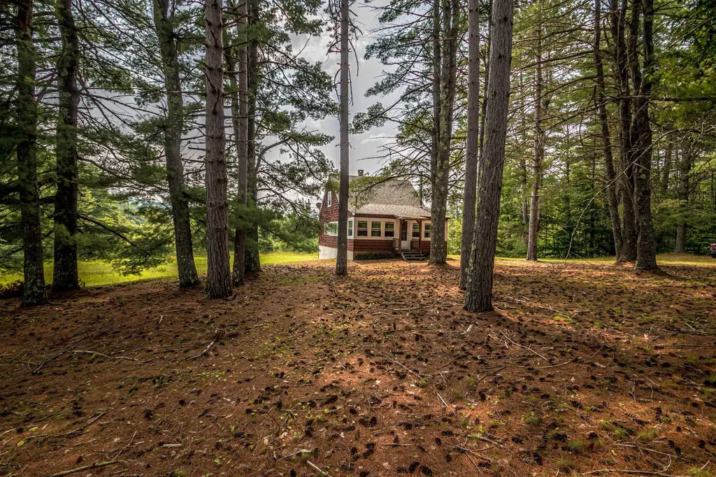 270 Hampshire Road Brownfield ME 04010