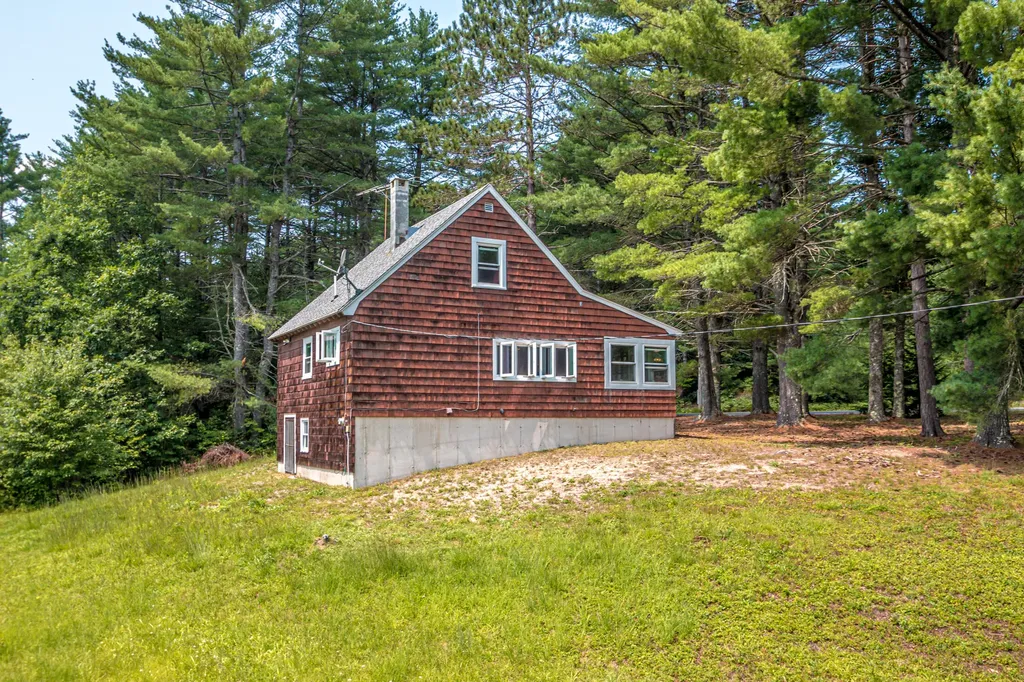 270 Hampshire Road Brownfield ME 04010