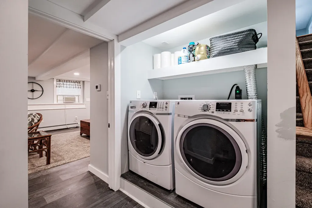 5 Woodward Lane Falmouth ME 04105