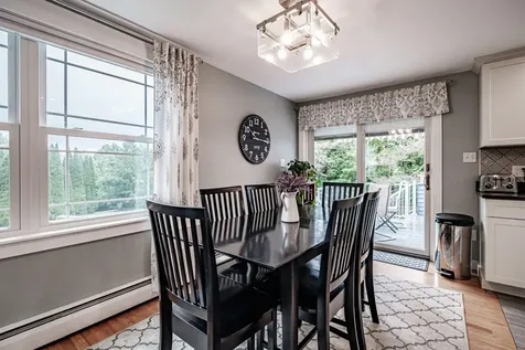 5 Woodward Lane Falmouth ME 04105