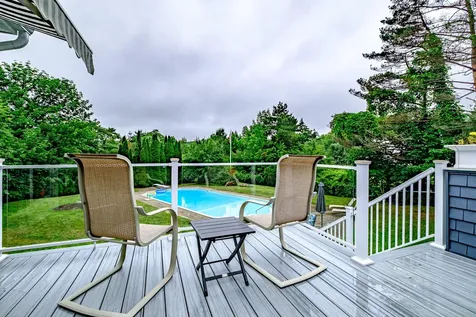 5 Woodward Lane Falmouth ME 04105