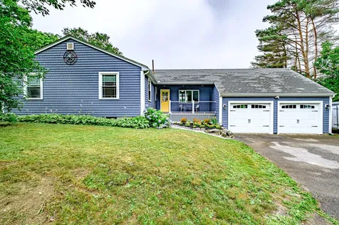 5 Woodward Lane Falmouth ME 04105