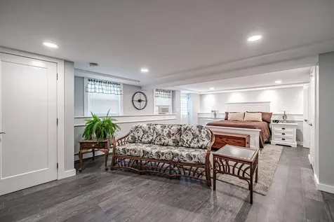5 Woodward Lane Falmouth ME 04105