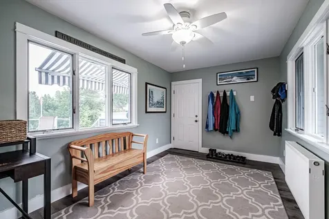 5 Woodward Lane Falmouth ME 04105