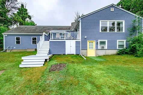 5 Woodward Lane Falmouth ME 04105