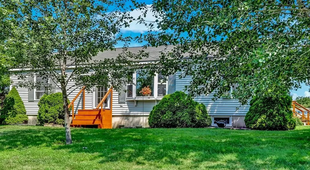 15 Lebel Lane Richmond ME 04357