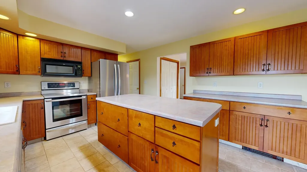14 Amethyst Circle Auburn ME 04210