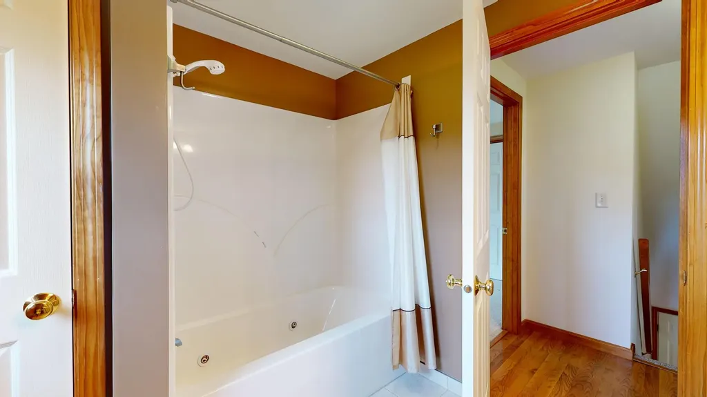 14 Amethyst Circle Auburn ME 04210