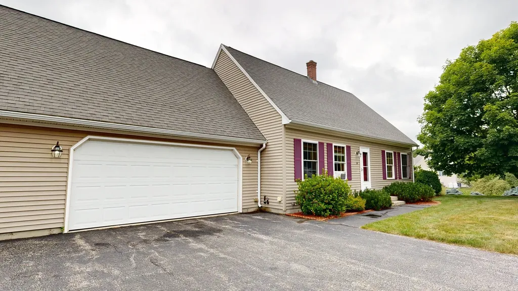 14 Amethyst Circle Auburn ME 04210