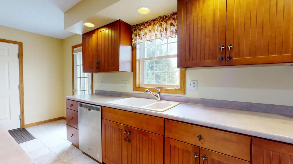 14 Amethyst Circle Auburn ME 04210