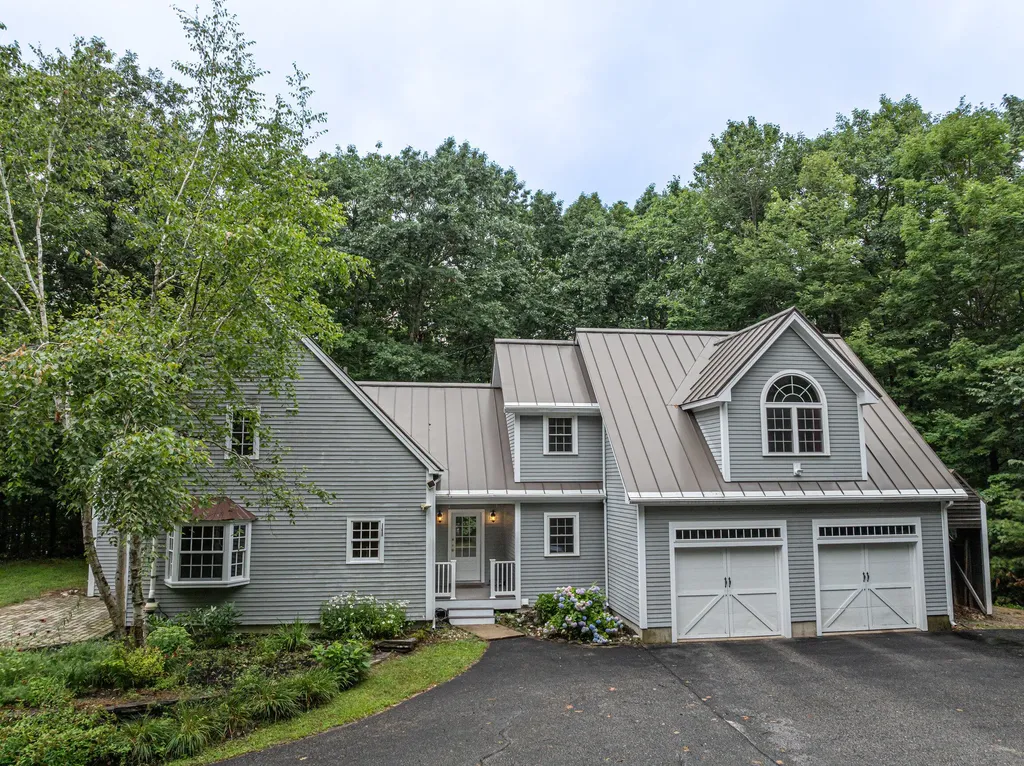 80 Saunders Road Poland ME 04274