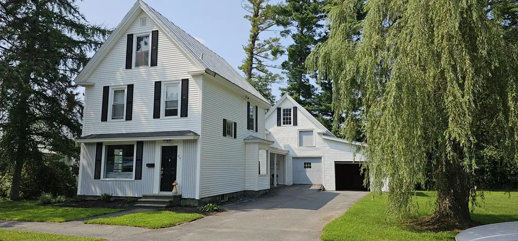 29 Bloomfield Street Skowhegan ME 04976