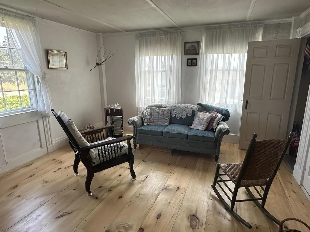3 South Road Matinicus Isle Plt ME 04851