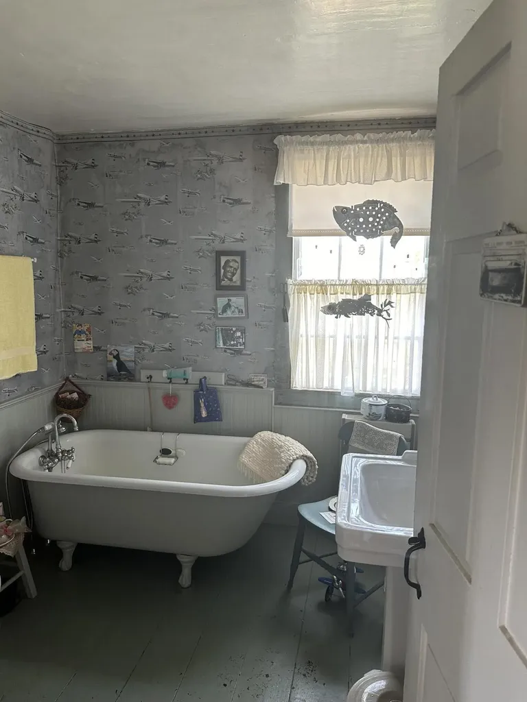 3 South Road Matinicus Isle Plt ME 04851