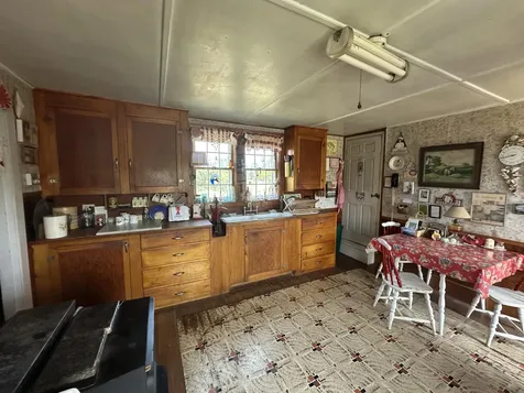 3 South Road Matinicus Isle Plt ME 04851