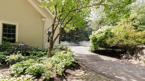1005 Buck Hill Drive Veazie ME 04401