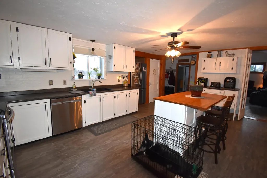 123 Etna Road Plymouth ME 04969