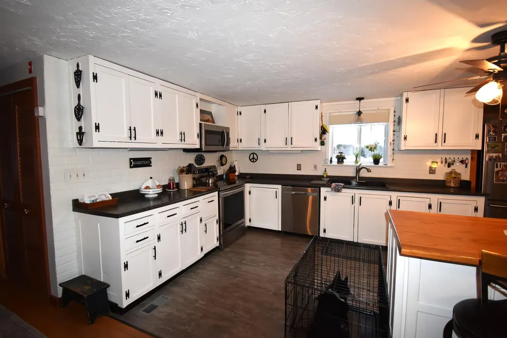 123 Etna Road Plymouth ME 04969