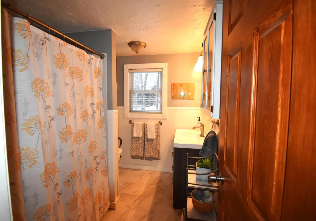 123 Etna Road Plymouth ME 04969