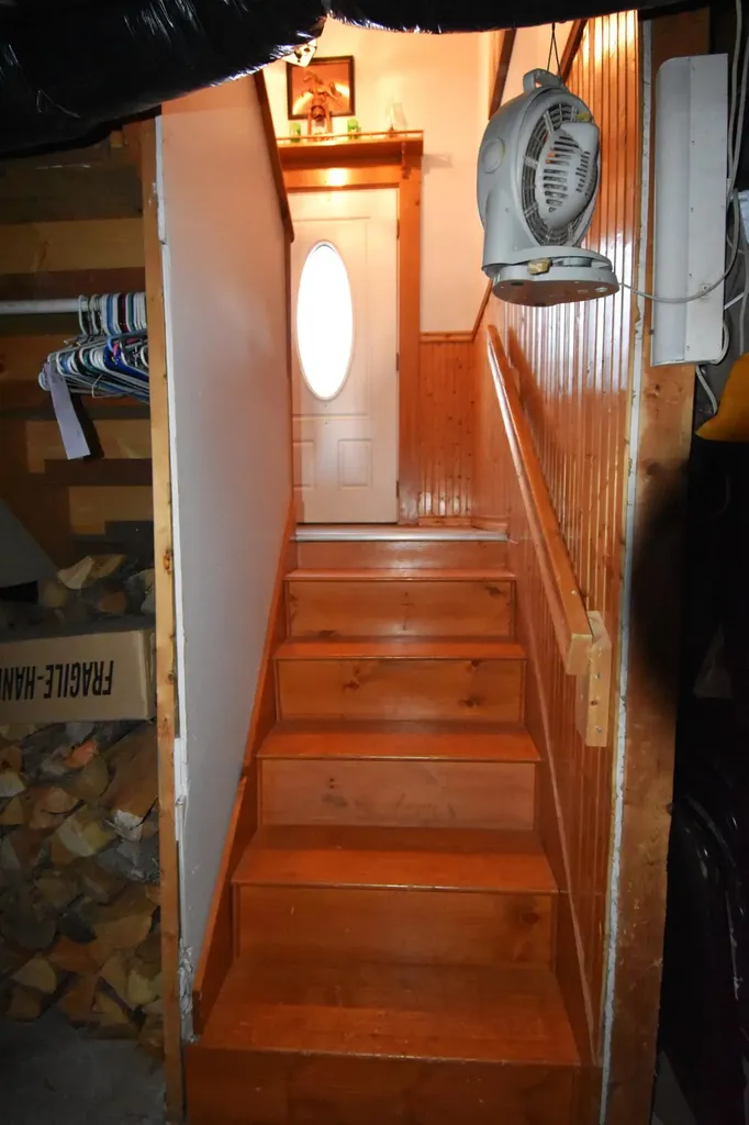 123 Etna Road Plymouth ME 04969