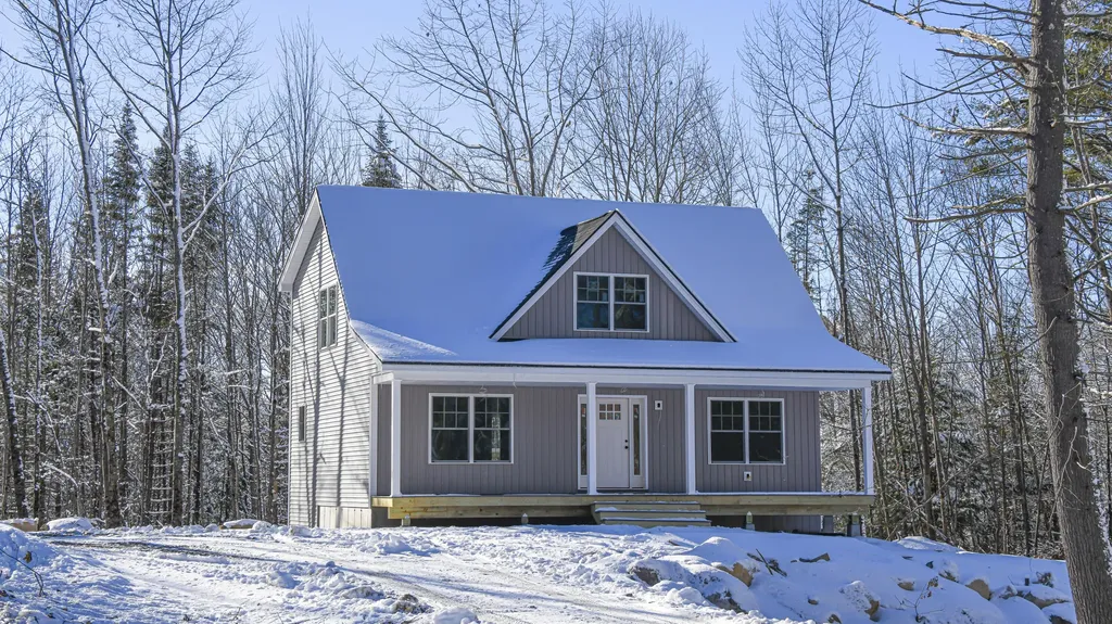 7 Thirteenth Drive Windham ME 04062