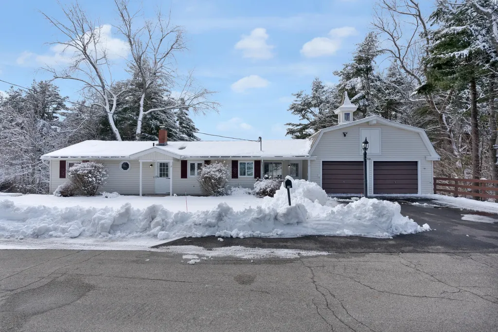 15 Farview Drive Sanford ME 04073