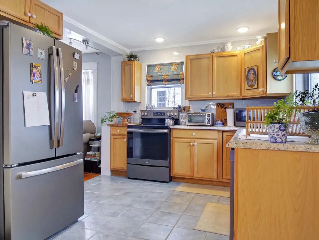 727 Main Street Monmouth ME 04259