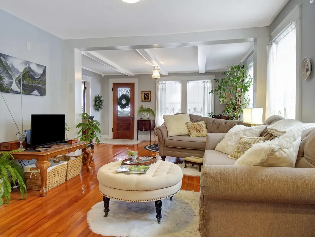 727 Main Street Monmouth ME 04259