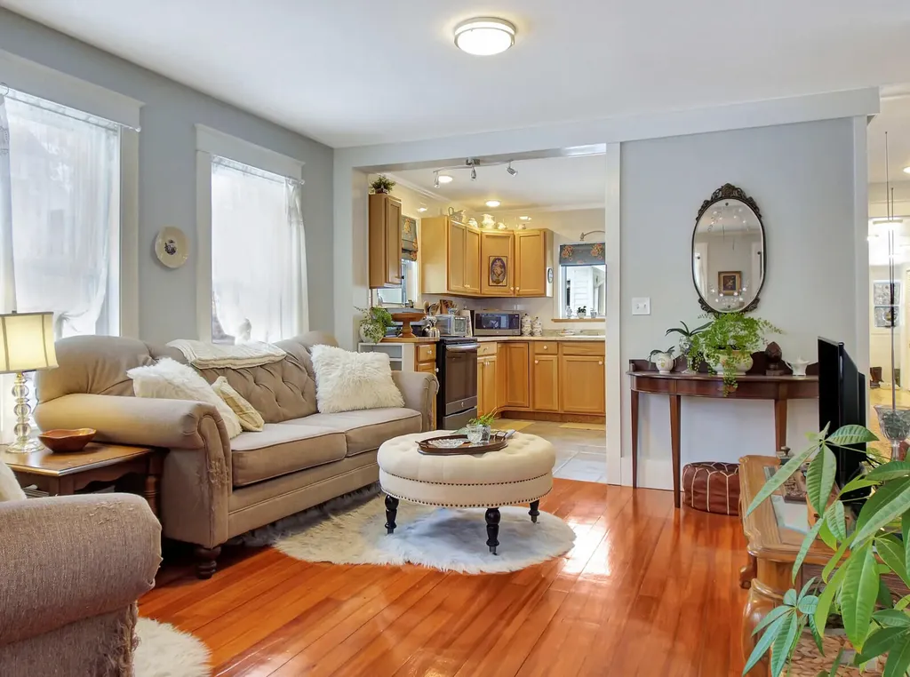 727 Main Street Monmouth ME 04259