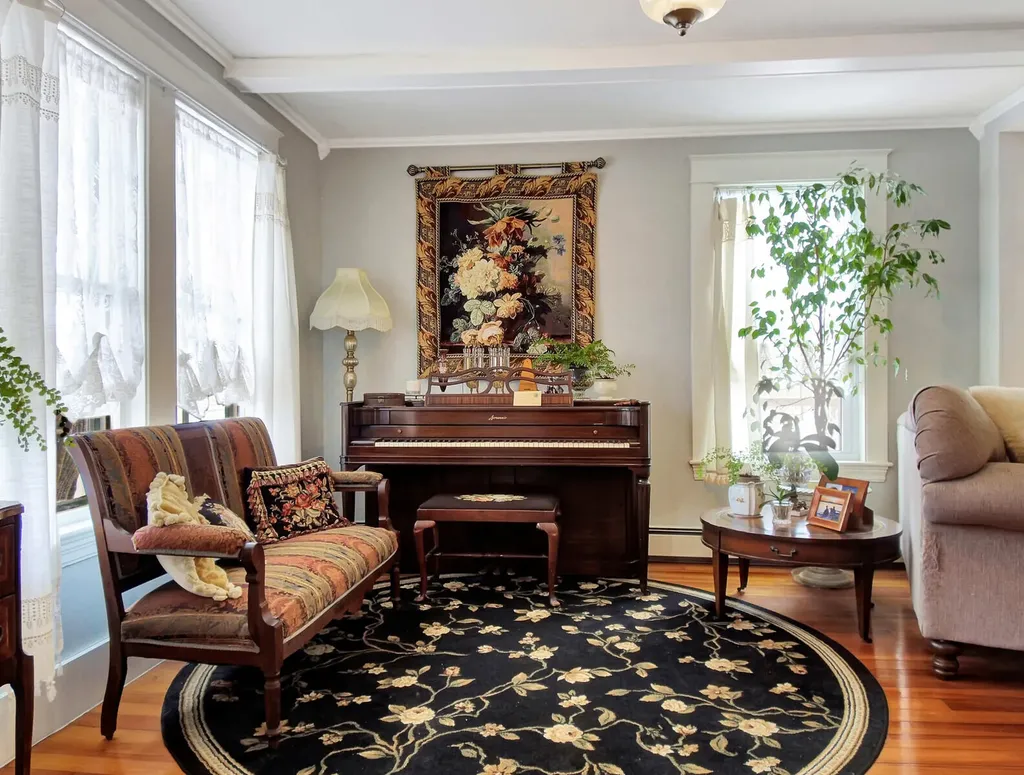727 Main Street Monmouth ME 04259