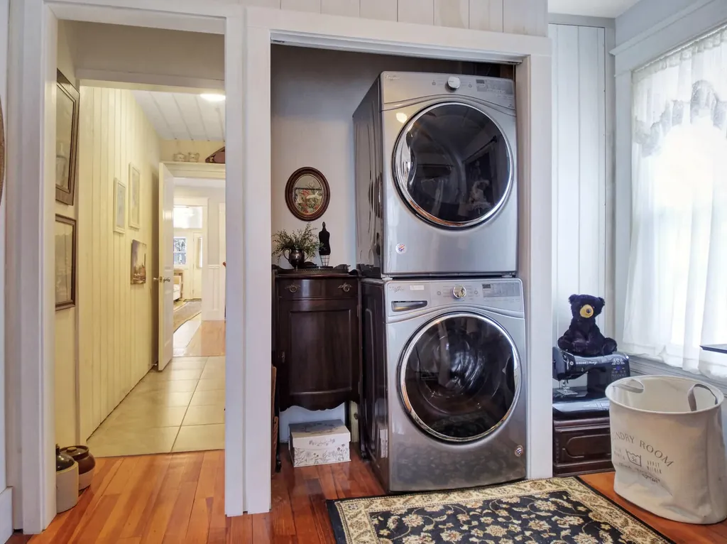 727 Main Street Monmouth ME 04259