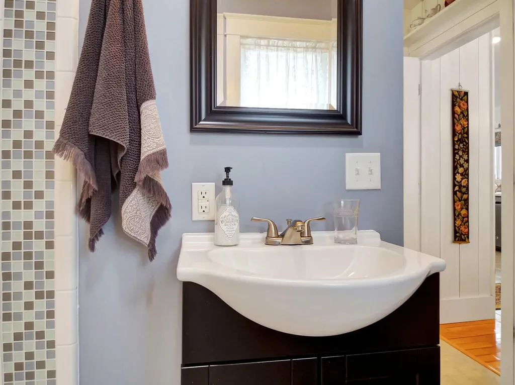 727 Main Street Monmouth ME 04259