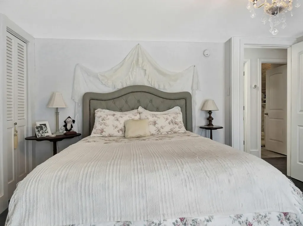 727 Main Street Monmouth ME 04259