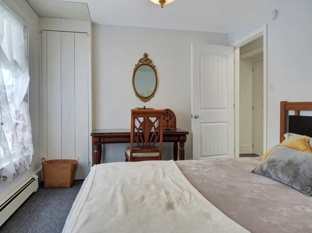 727 Main Street Monmouth ME 04259