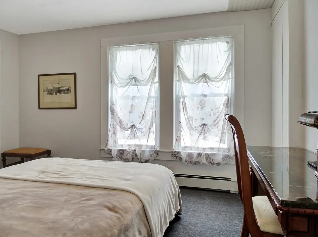 727 Main Street Monmouth ME 04259
