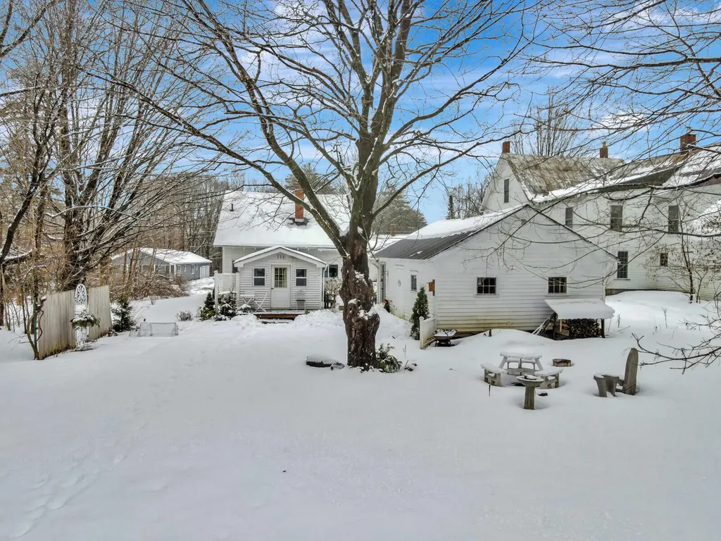 727 Main Street Monmouth ME 04259