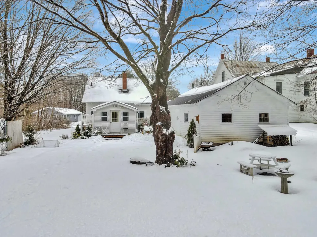 727 Main Street Monmouth ME 04259