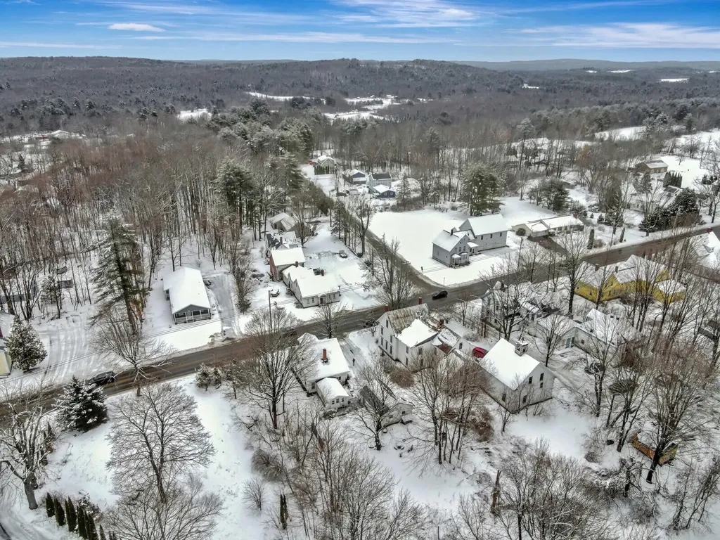 727 Main Street Monmouth ME 04259