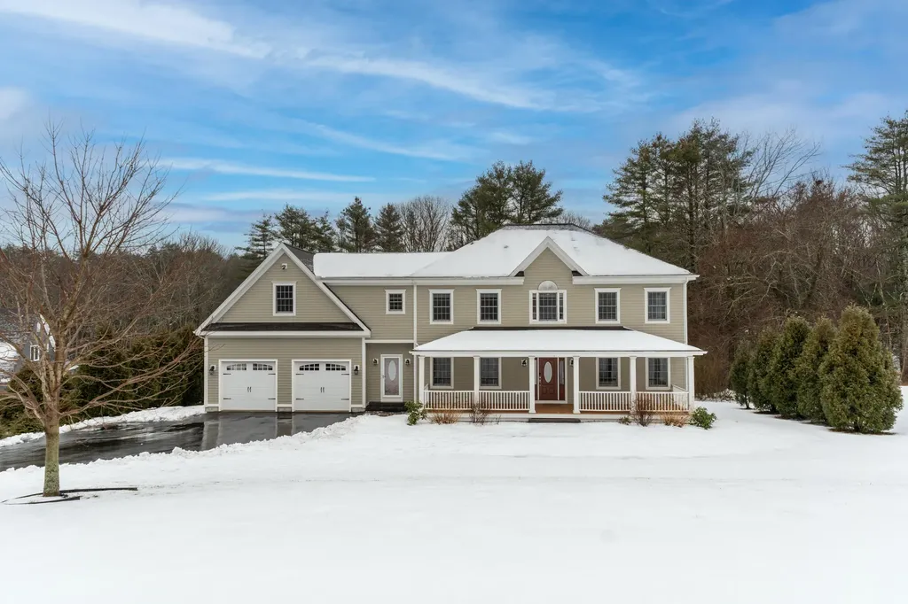 3 Maple Street Falmouth ME 04105